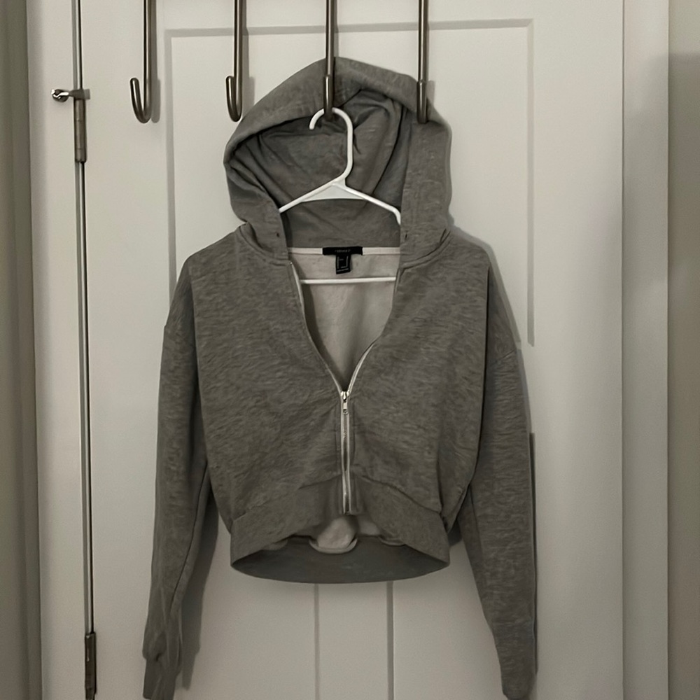 Cropped gray comfy soft hoodie